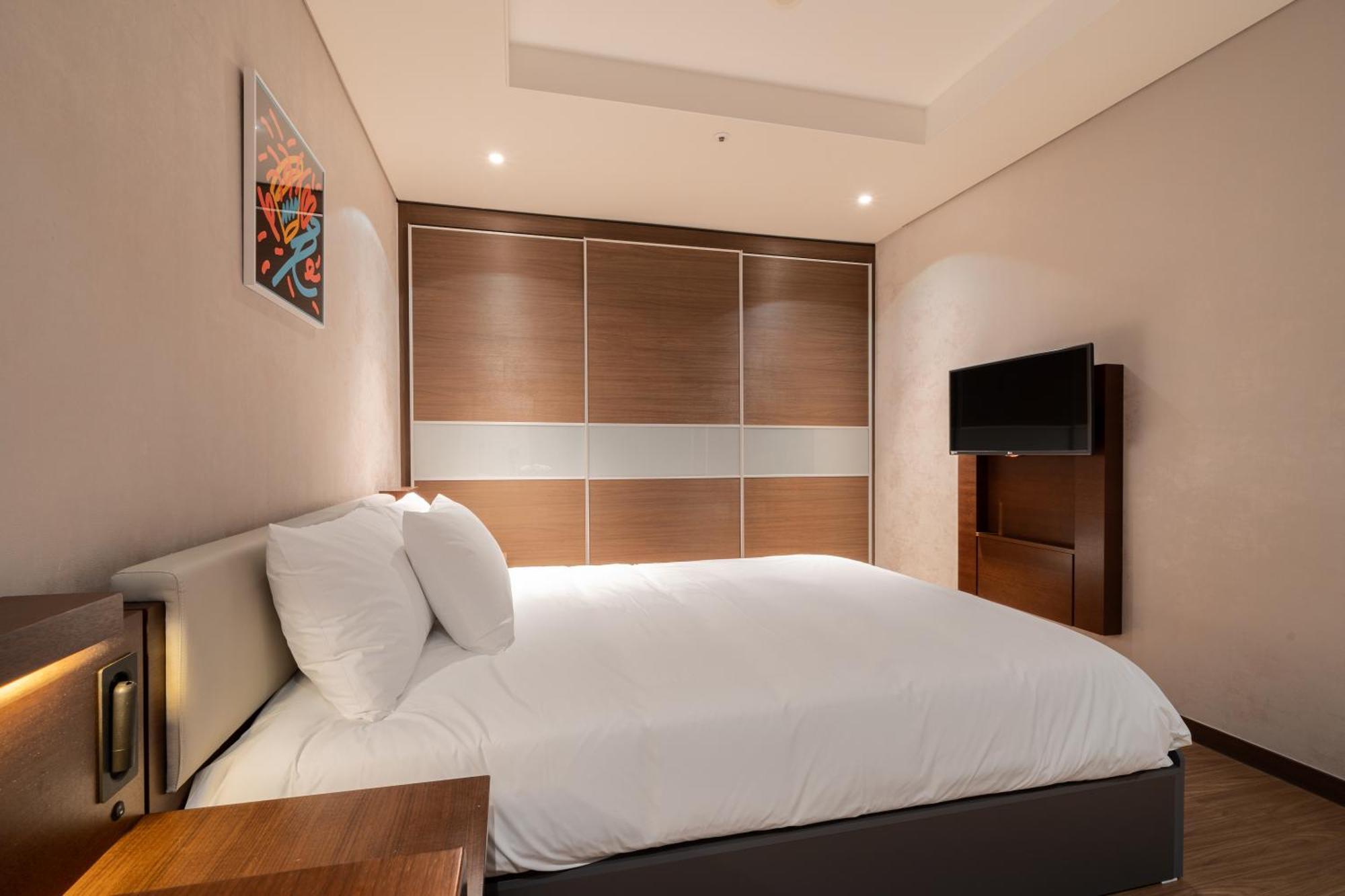 Urbanstay Haeundae Station Puszan Kültér fotó