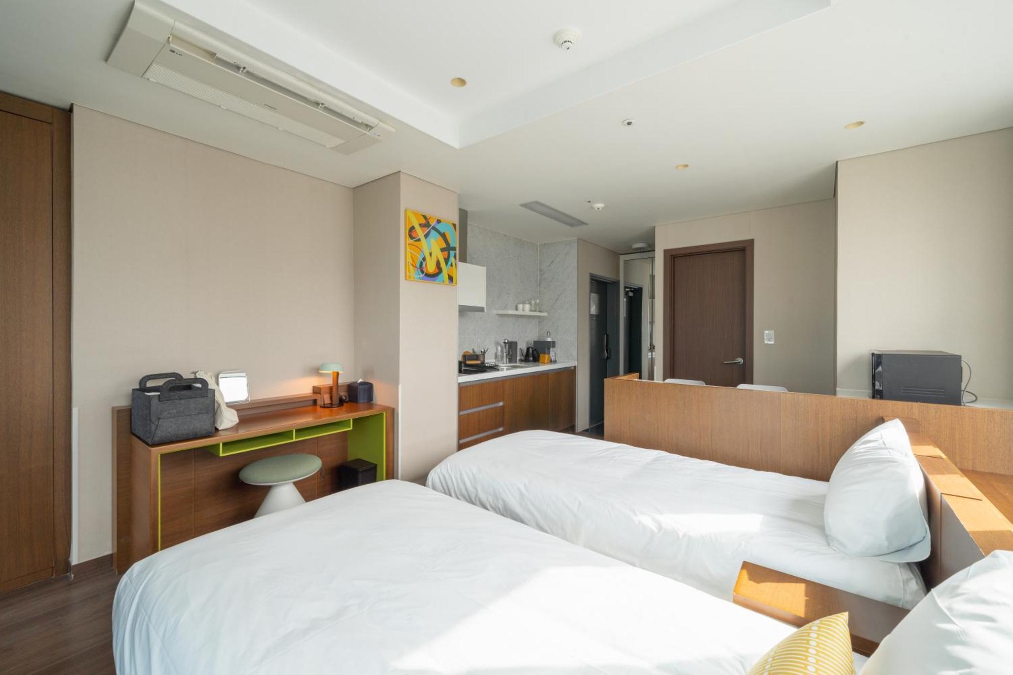 Urbanstay Haeundae Station Puszan Kültér fotó