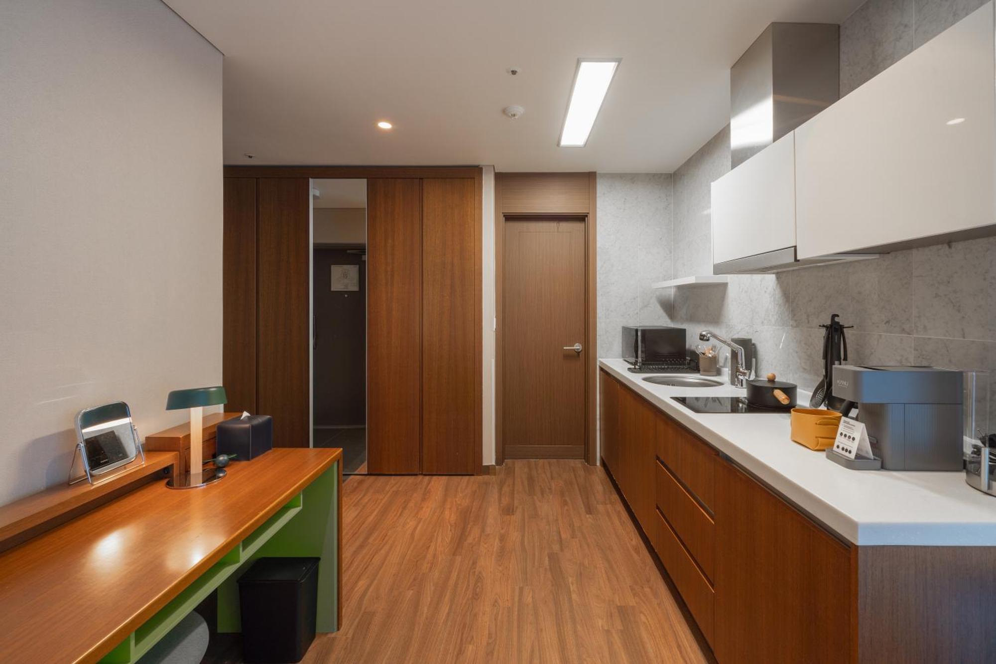 Urbanstay Haeundae Station Puszan Kültér fotó