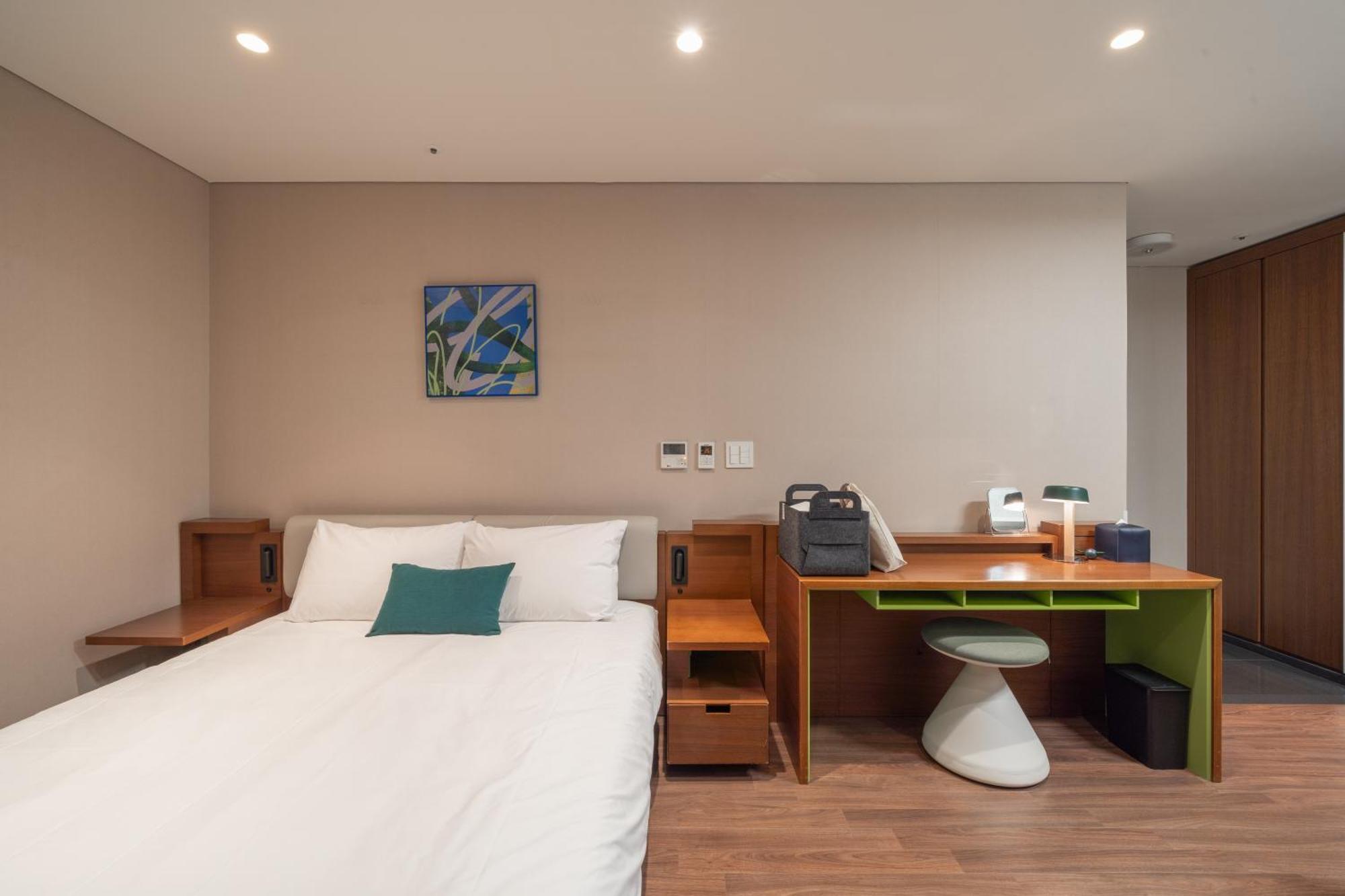 Urbanstay Haeundae Station Puszan Kültér fotó