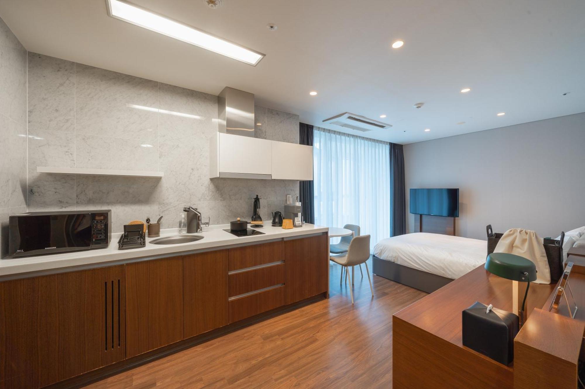 Urbanstay Haeundae Station Puszan Kültér fotó